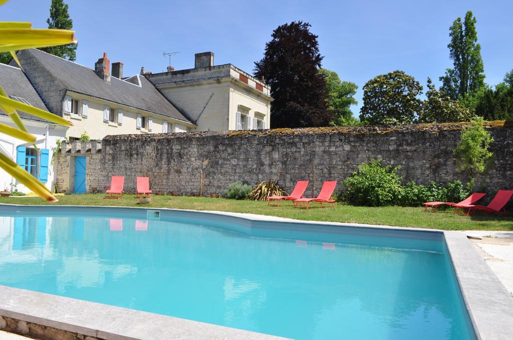 Bed and Breakfast Les Longchamps Neuille Экстерьер фото